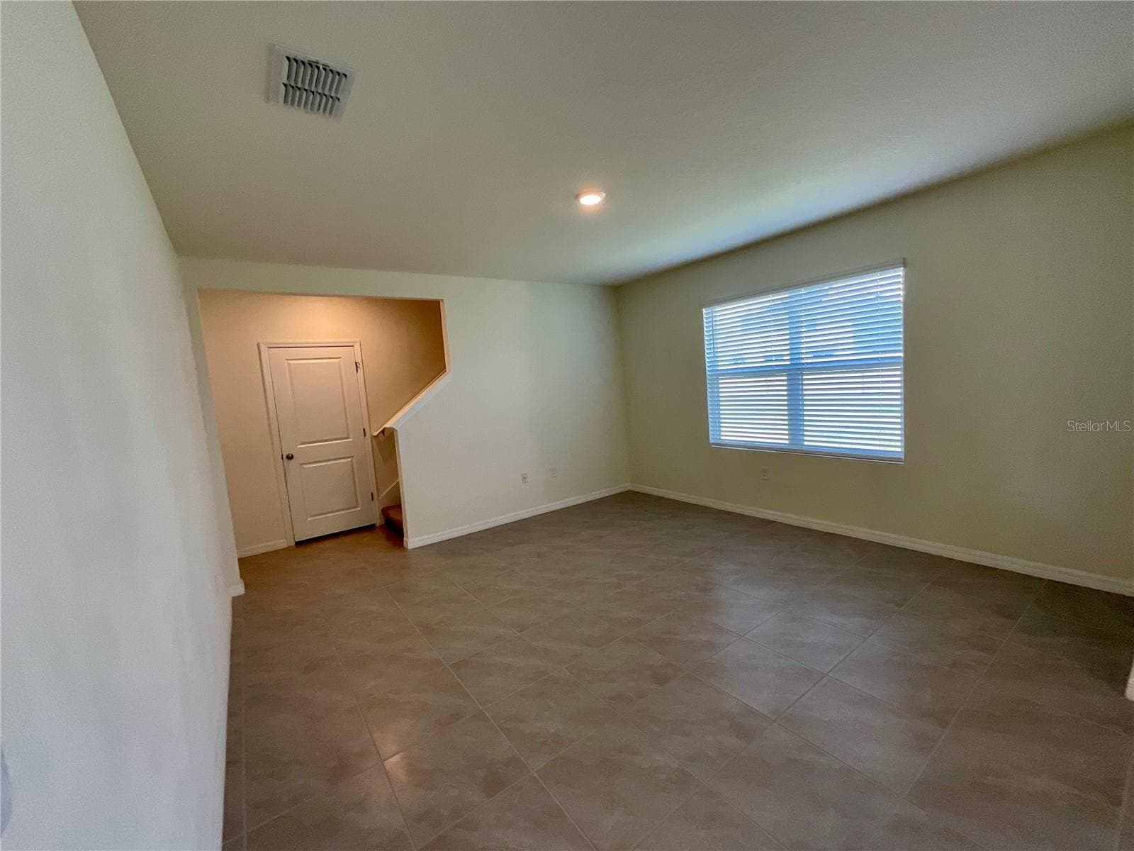 Living room - 33409 FIELD MAPLE LOOP, WESLEY CHAPEL