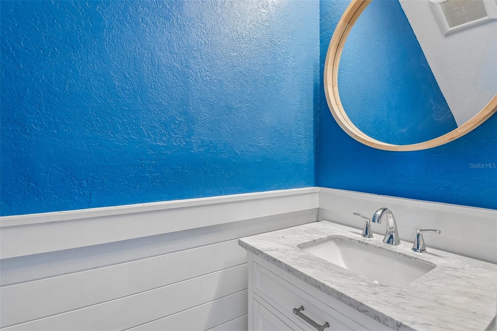 Condominium at 7192 E BANK DR #7192, TAMPA, photo 14 of 38