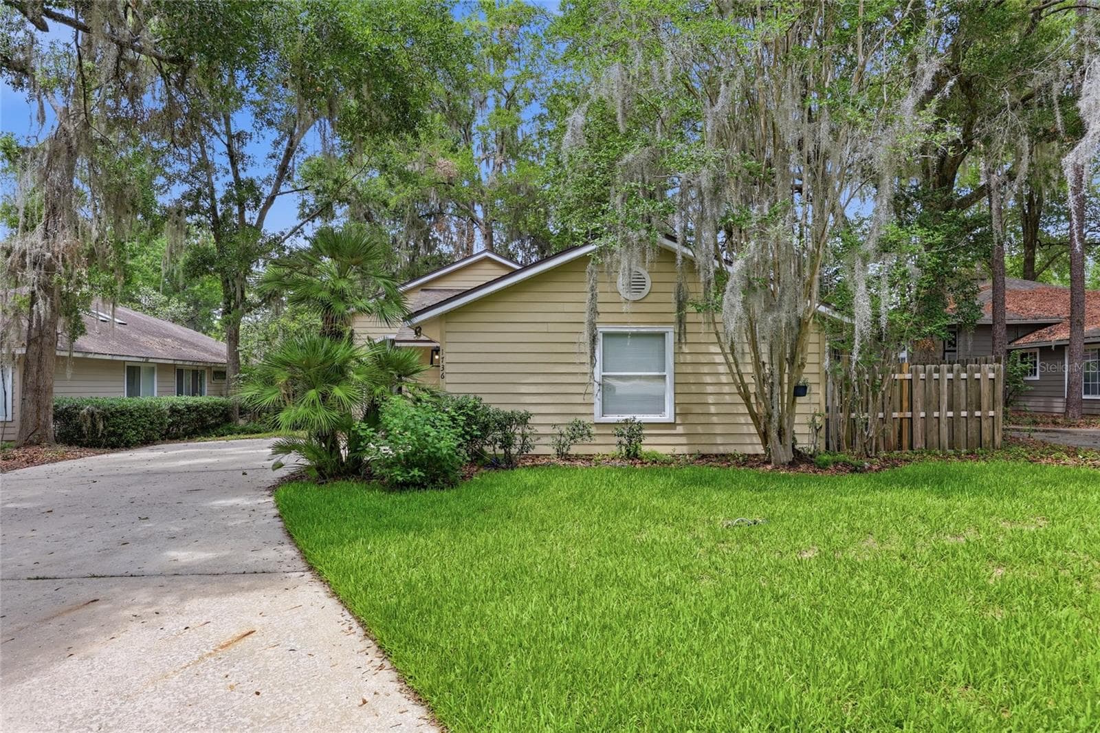 Single Family Residence at 1736 NW 16TH PL, GAINESVILLE, photo 22 of 25
