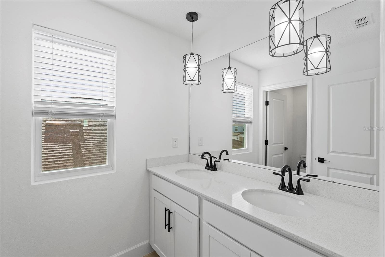 Single Family Residence at 6026 JENSEN VIEW AVE, APOLLO BEACH, photo 18 of 26
