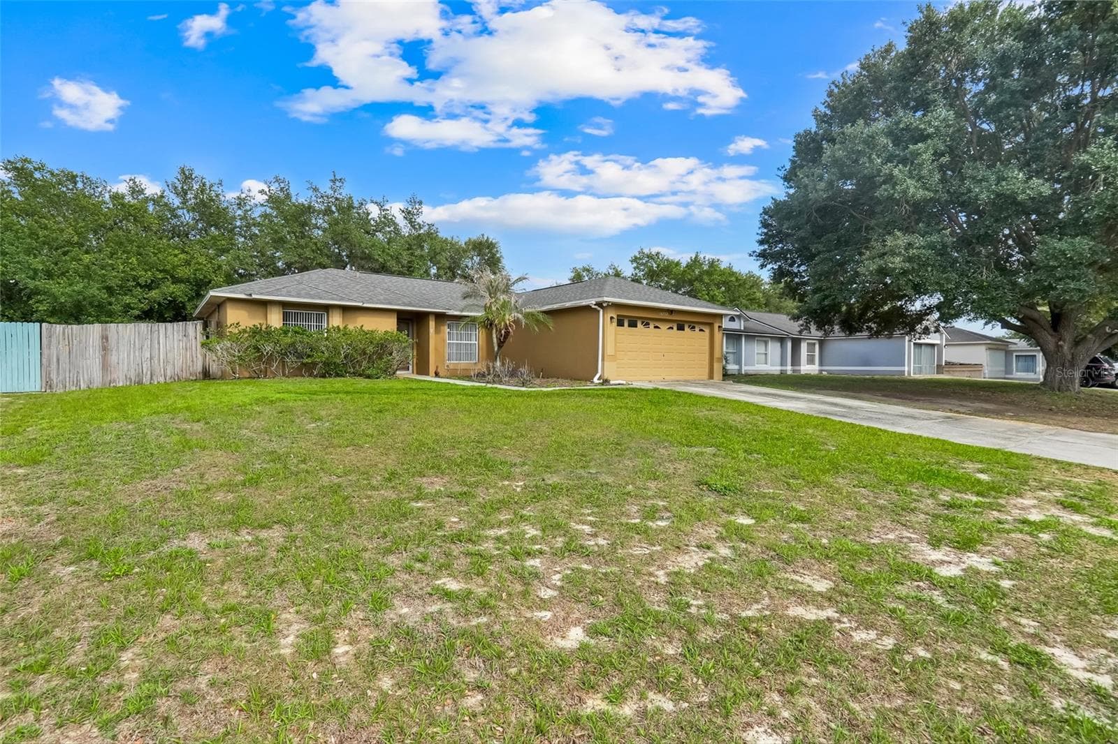 Front Yard - 10752 CRESCENDO LOOP, CLERMONT