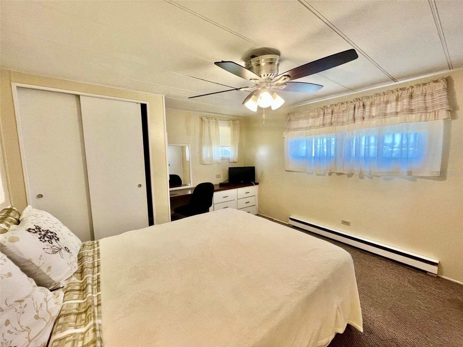 Mobile Home at 130 MELODY LN, TARPON SPRINGS, photo 11 of 47