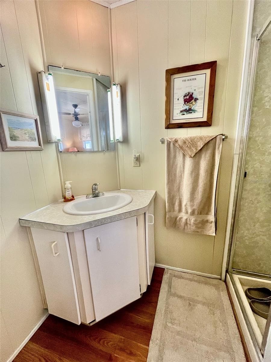 Mobile Home at 130 MELODY LN, TARPON SPRINGS, photo 16 of 47