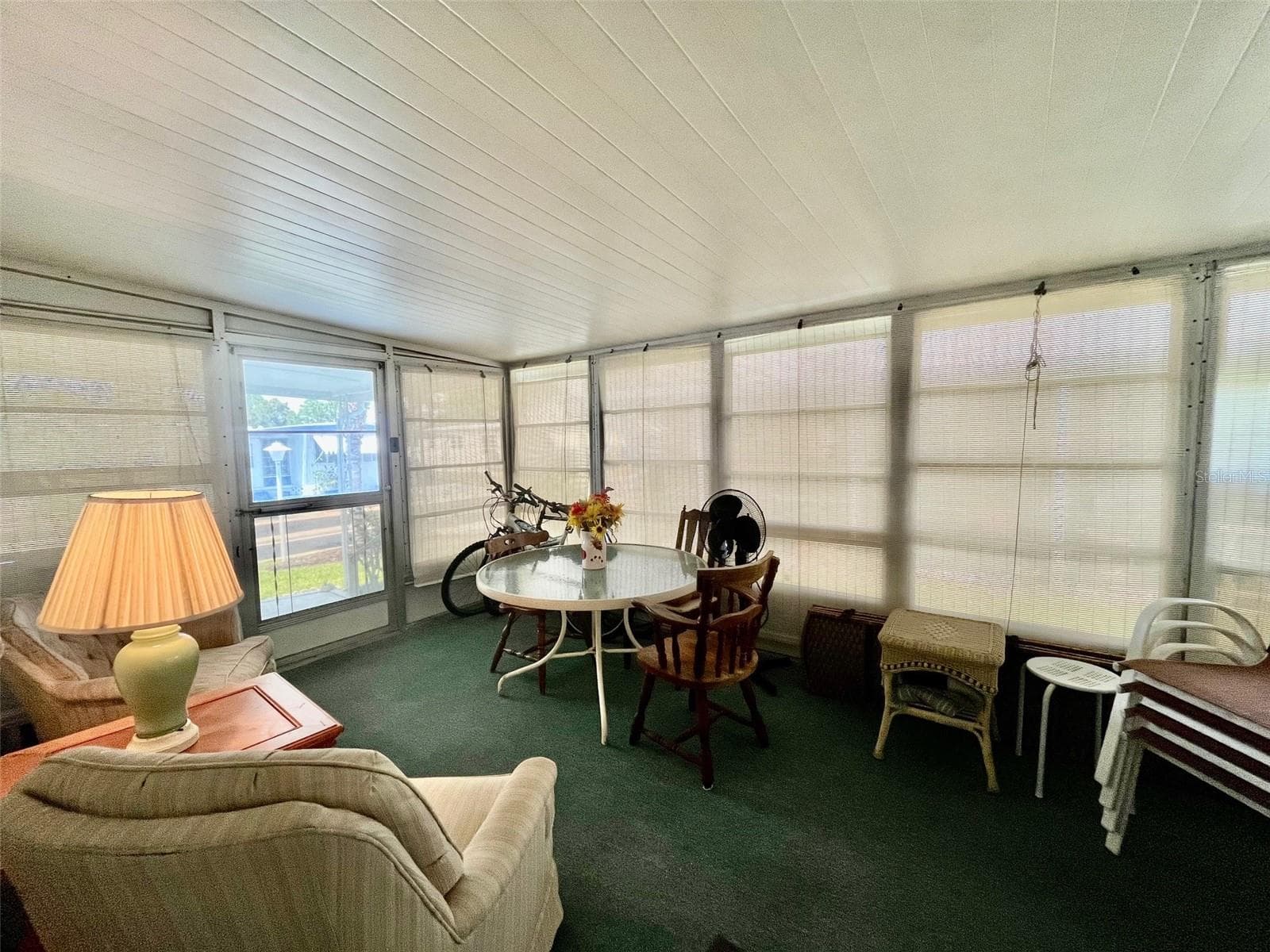 Mobile Home at 130 MELODY LN, TARPON SPRINGS, photo 18 of 47