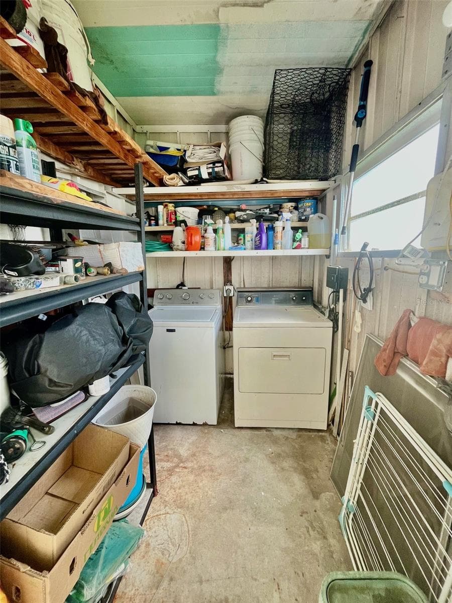 Mobile Home at 130 MELODY LN, TARPON SPRINGS, photo 21 of 47