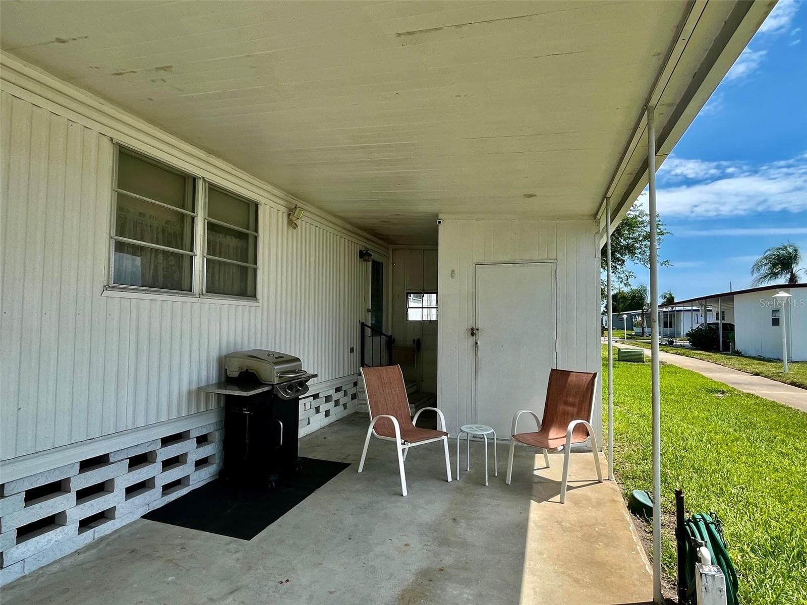 Mobile Home at 130 MELODY LN, TARPON SPRINGS, photo 23 of 47