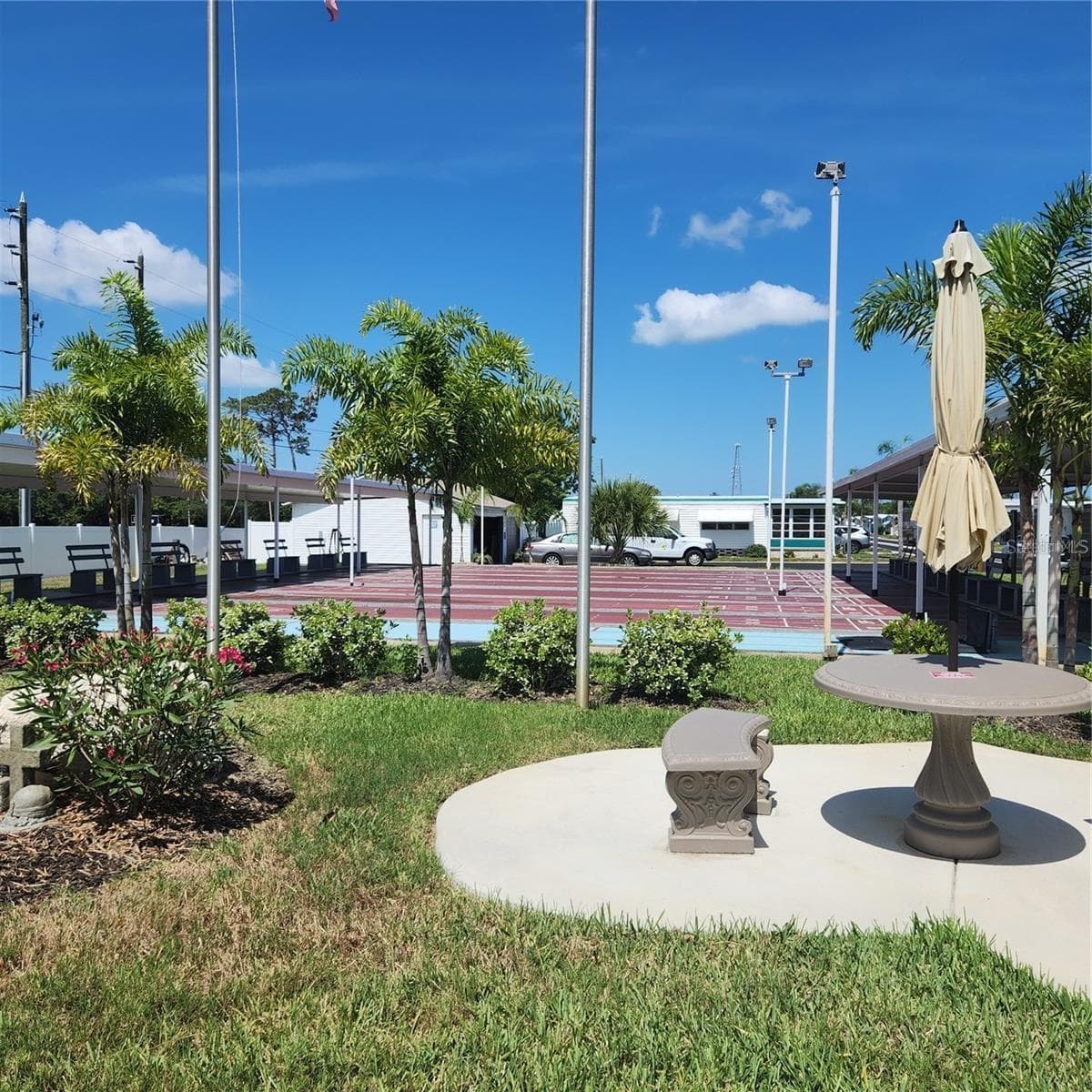 Mobile Home at 130 MELODY LN, TARPON SPRINGS, photo 42 of 47