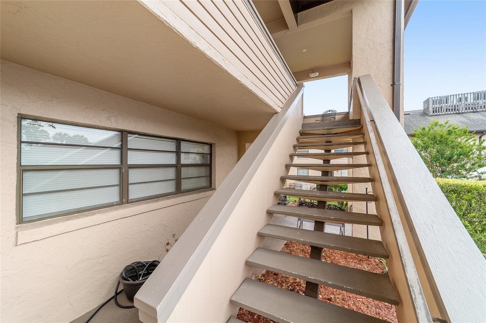 Concrete steps for stability - 2415 NE 7TH ST #8, OCALA