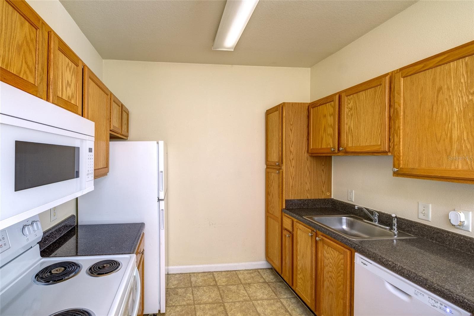 Condominium at 4802 51ST ST W #1015, BRADENTON, photo 9 of 45