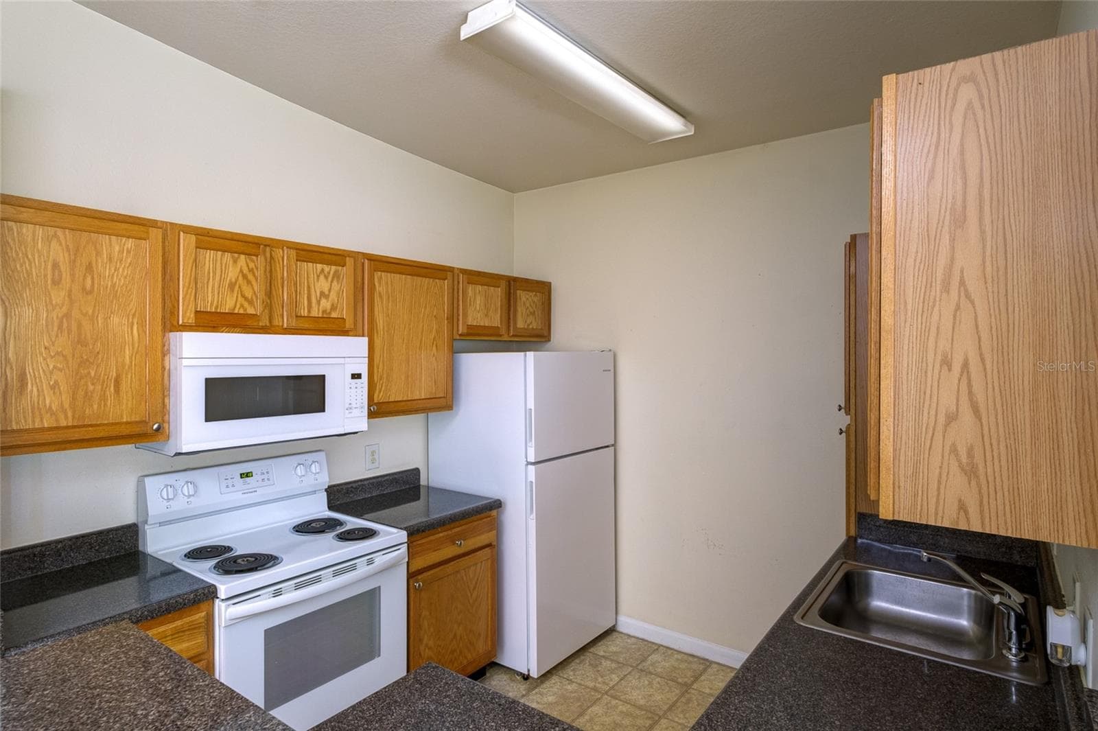 Condominium at 4802 51ST ST W #1015, BRADENTON, photo 10 of 45