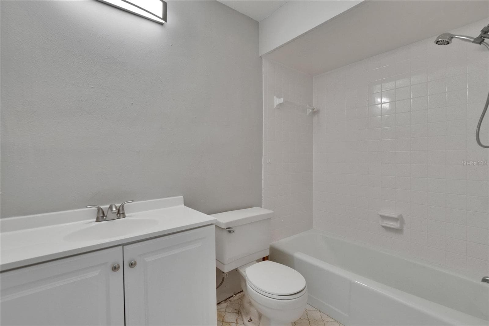 Single Family Residence at 814 SEABREEZE DR, RUSKIN, photo 21 of 38