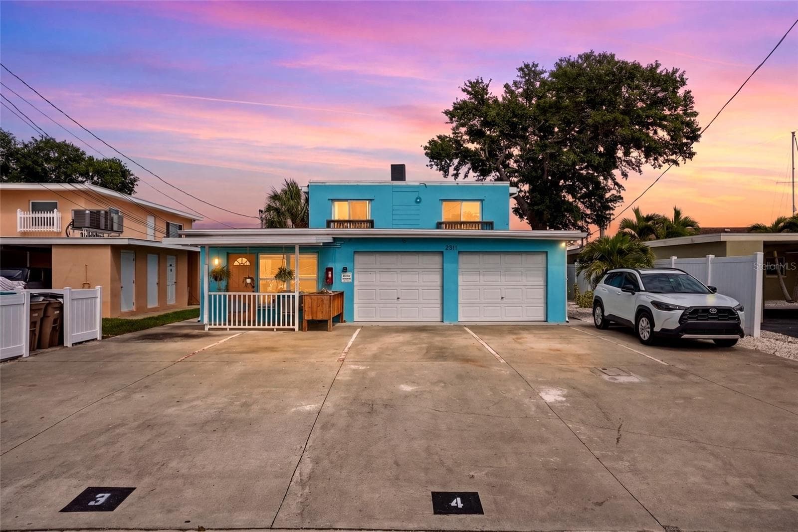 2311 BAY BLVD
