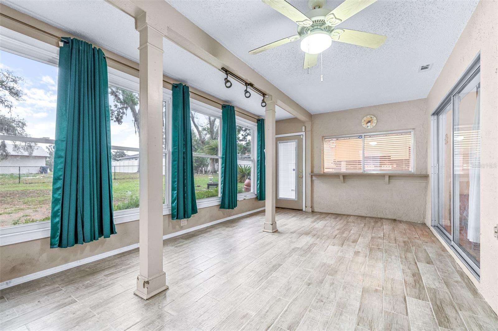 Single Family Residence at 8441 BRAGANZA ST, SPRING HILL, photo 17 of 33