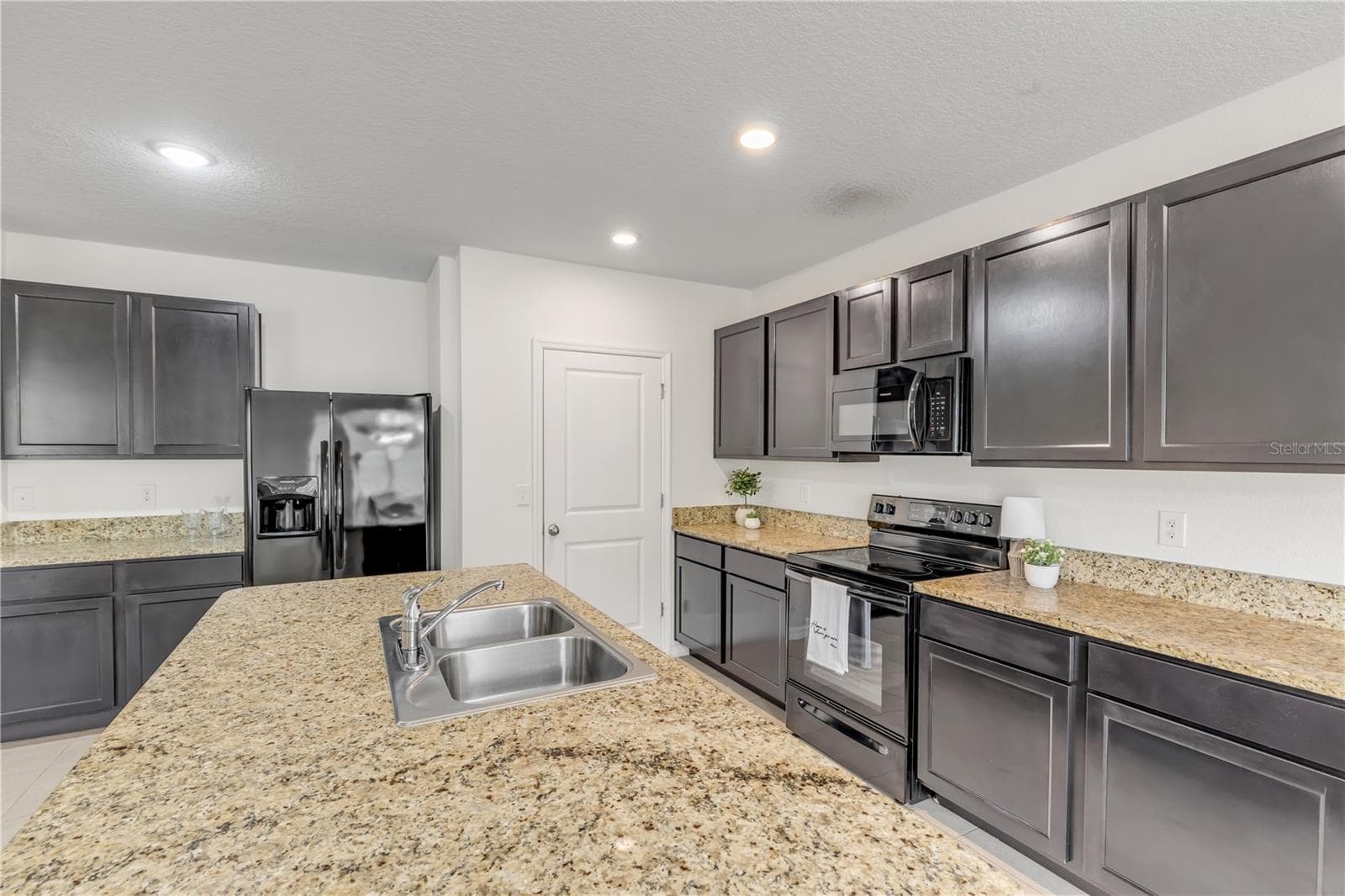 Single Family Residence at 48 HICKORY CRSE, OCALA, photo 18 of 52