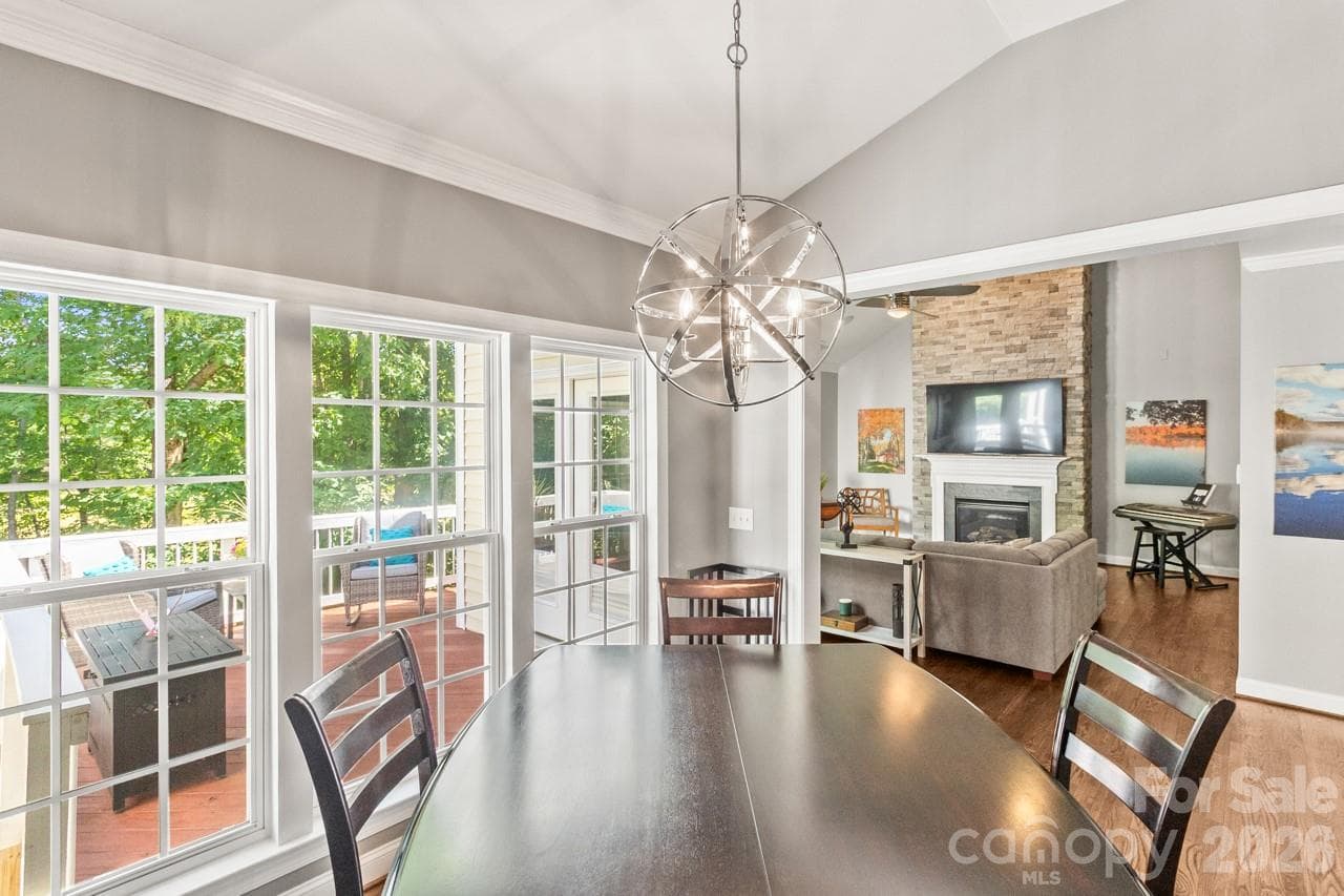 Townhouse at 14509 Greenpoint Lane, Huntersville, photo 2 of 78