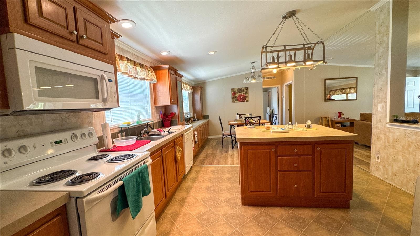 Kitchen - 1503 ALBY DR #lot 70, APOPKA