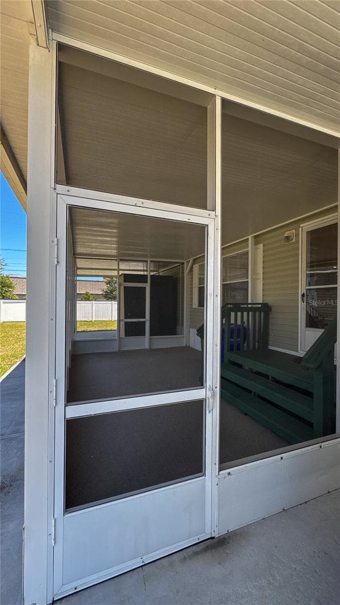 Screened Side Porch - 1503 ALBY DR #lot 70, APOPKA