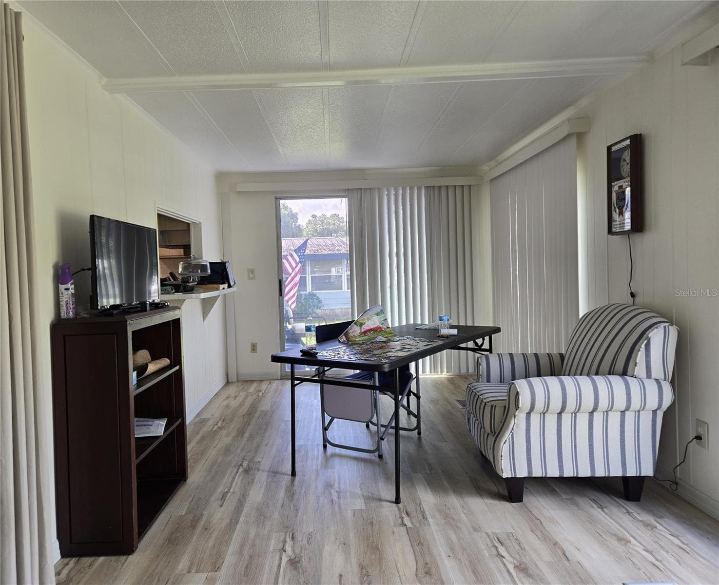 bonus room / sunroom off living room - 2011 OAK GROVE DR #39, ZELLWOOD