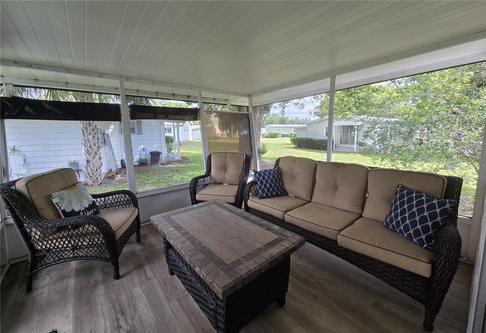 rear patio off primary bedroom - 2011 OAK GROVE DR #39, ZELLWOOD