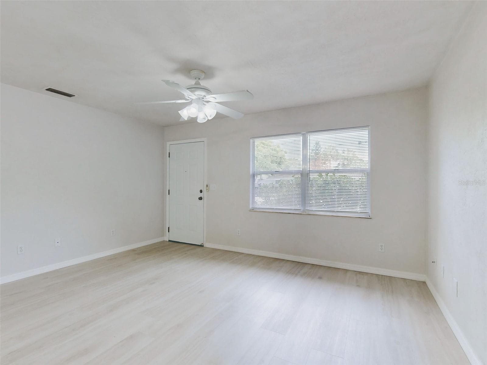 Single Family Residence at 111 VALENCIA DR, EDGEWATER, photo 8 of 81
