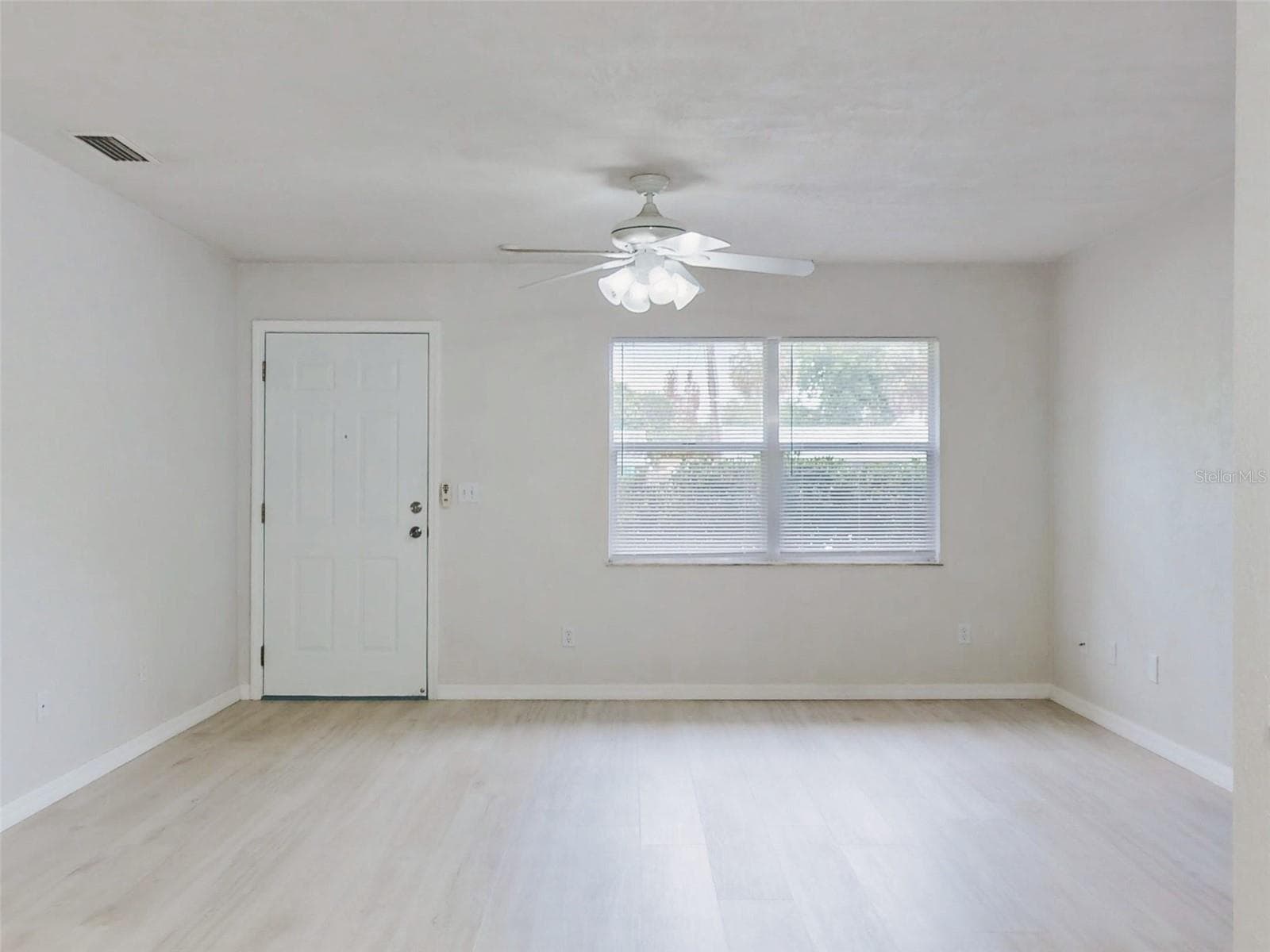 Single Family Residence at 111 VALENCIA DR, EDGEWATER, photo 12 of 81