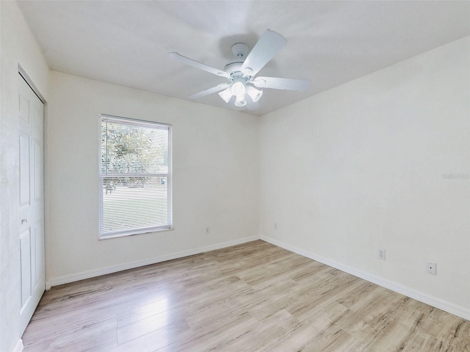 Single Family Residence at 111 VALENCIA DR, EDGEWATER, photo 18 of 81