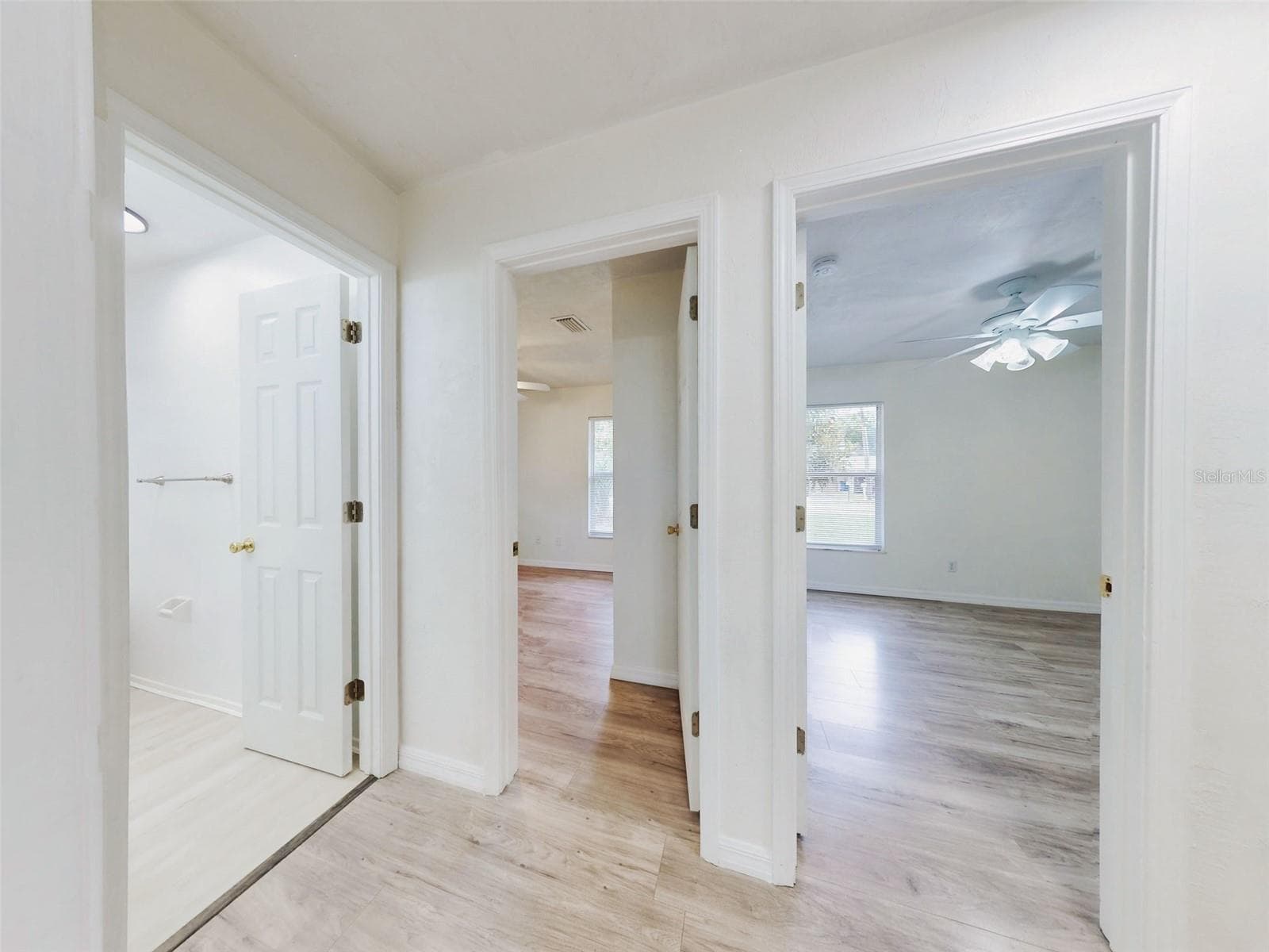 Single Family Residence at 111 VALENCIA DR, EDGEWATER, photo 22 of 81