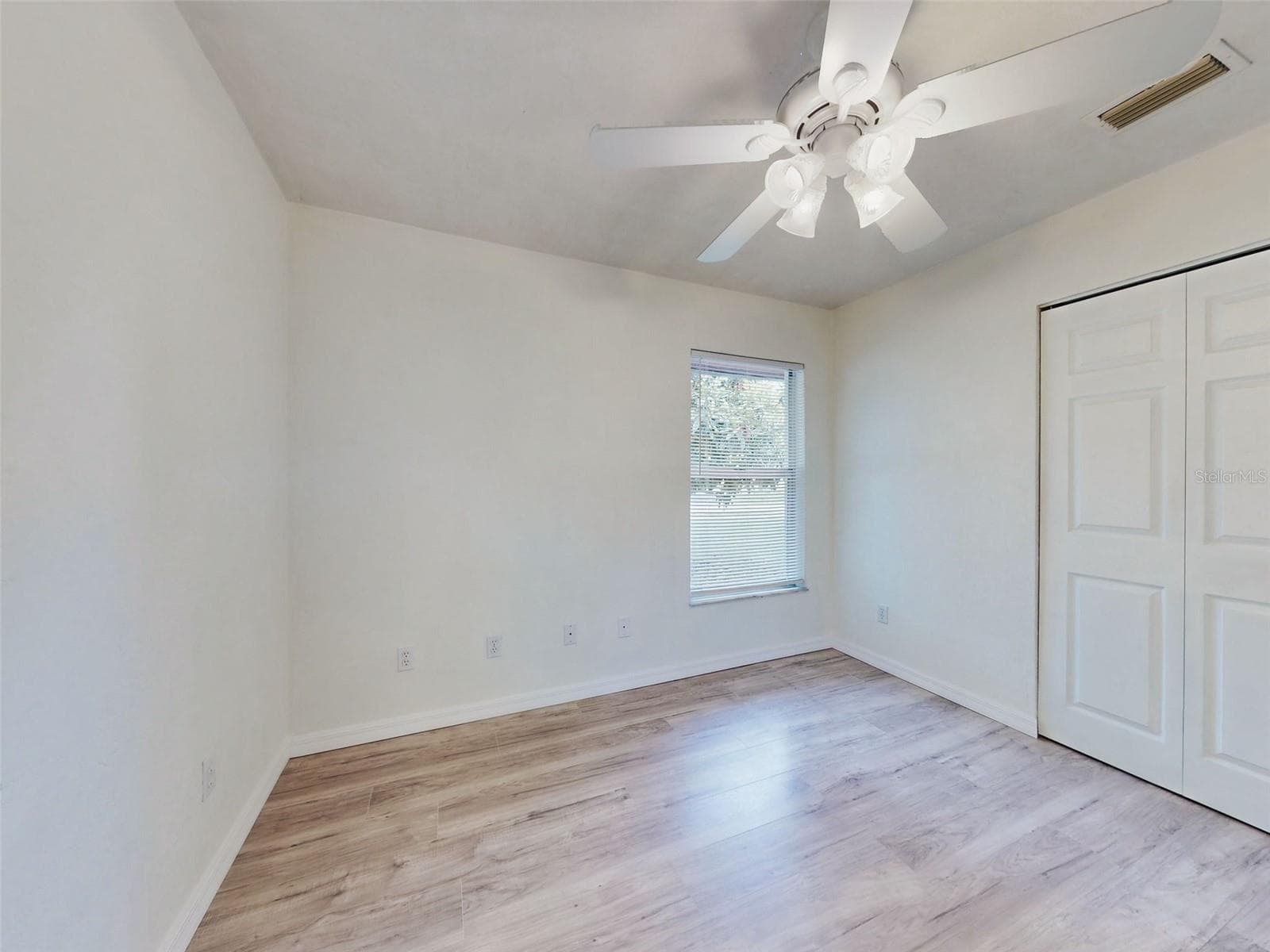 Single Family Residence at 111 VALENCIA DR, EDGEWATER, photo 25 of 81