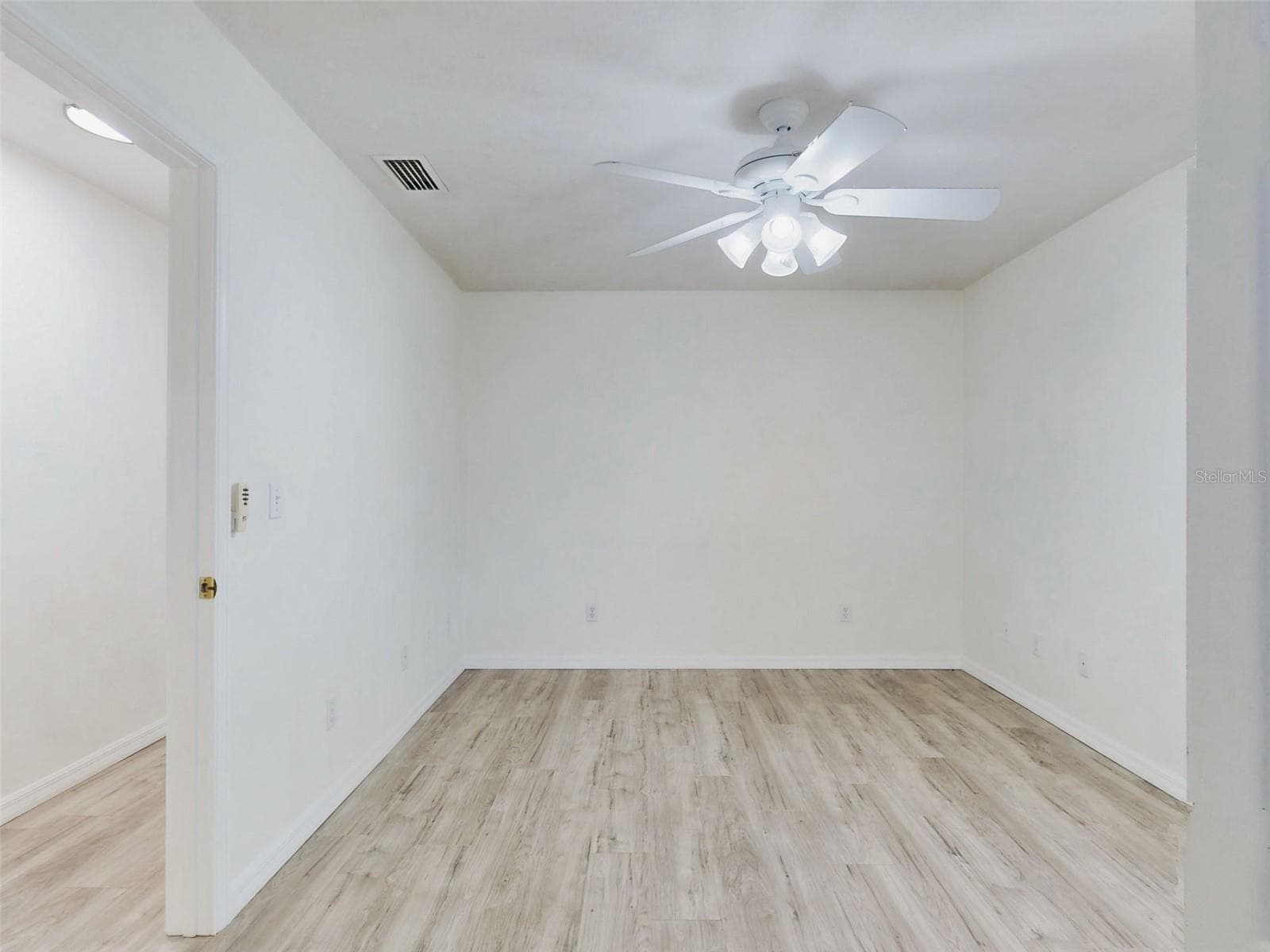 Single Family Residence at 111 VALENCIA DR, EDGEWATER, photo 32 of 81