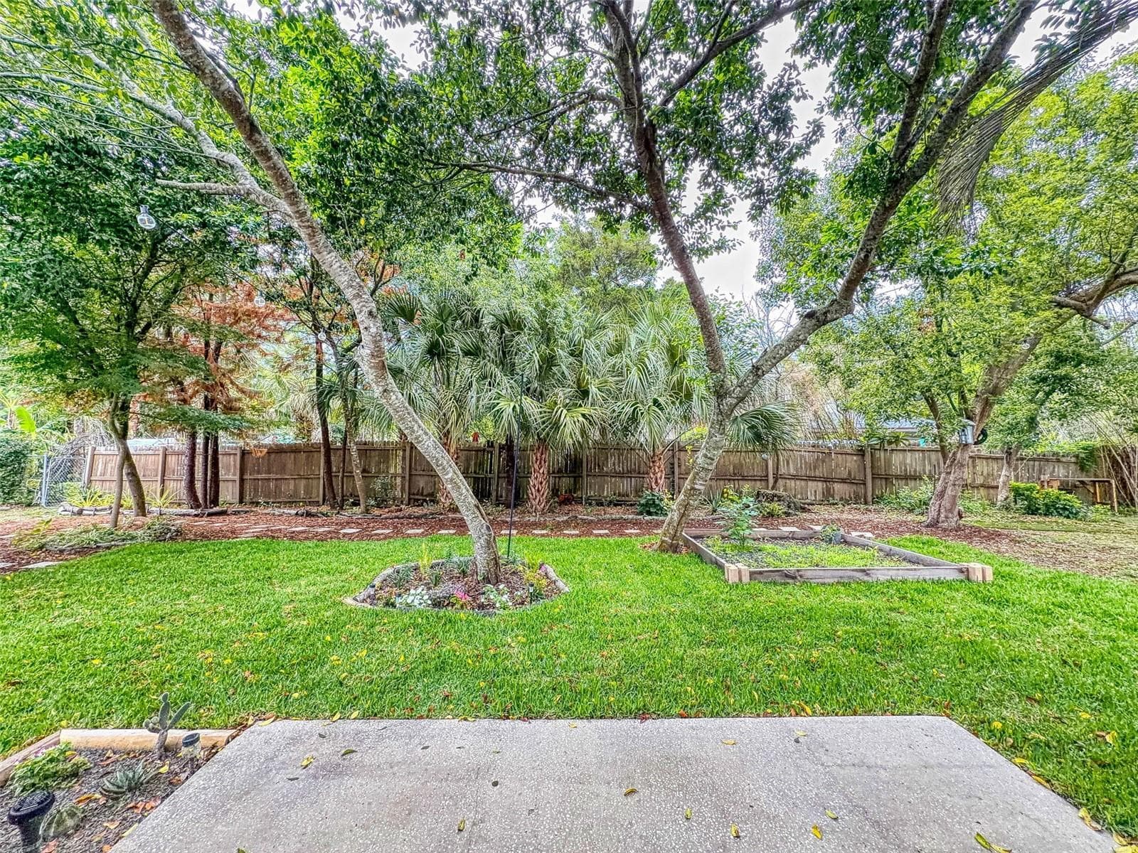 Single Family Residence at 111 VALENCIA DR, EDGEWATER, photo 44 of 81