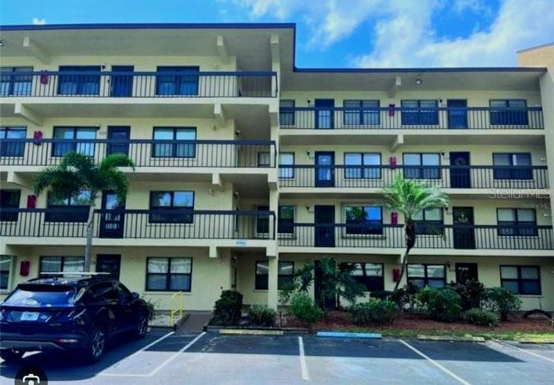 305 30TH AVE W #A307