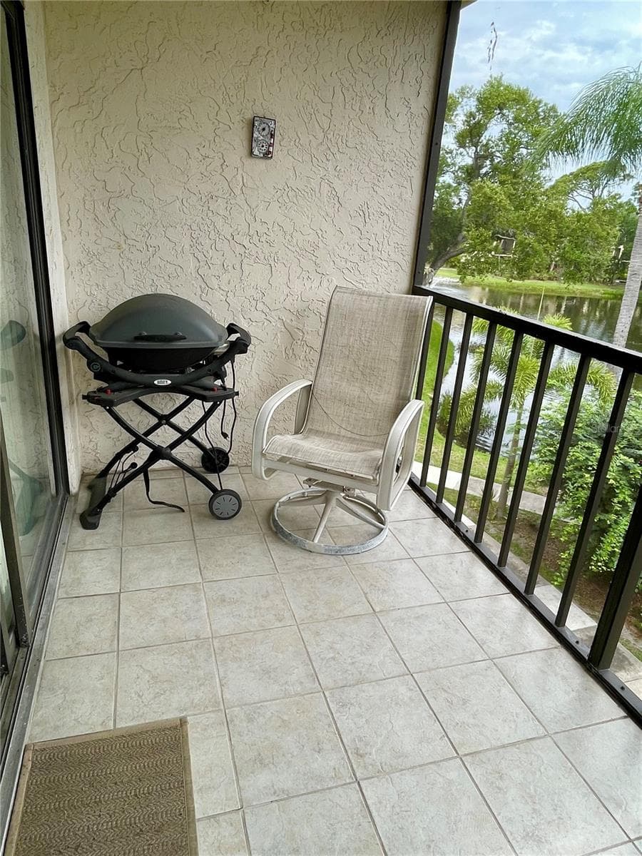 Condominium at 305 30TH AVE W #A307, BRADENTON, photo 12 of 20