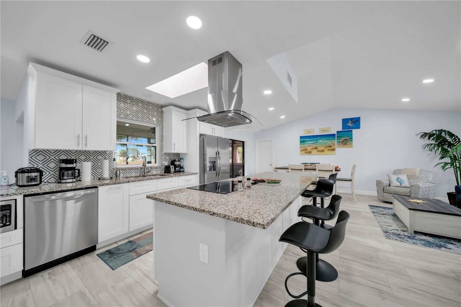 Single Family Residence at 299 ROTONDA CIR, ROTONDA WEST, photo 4 of 51