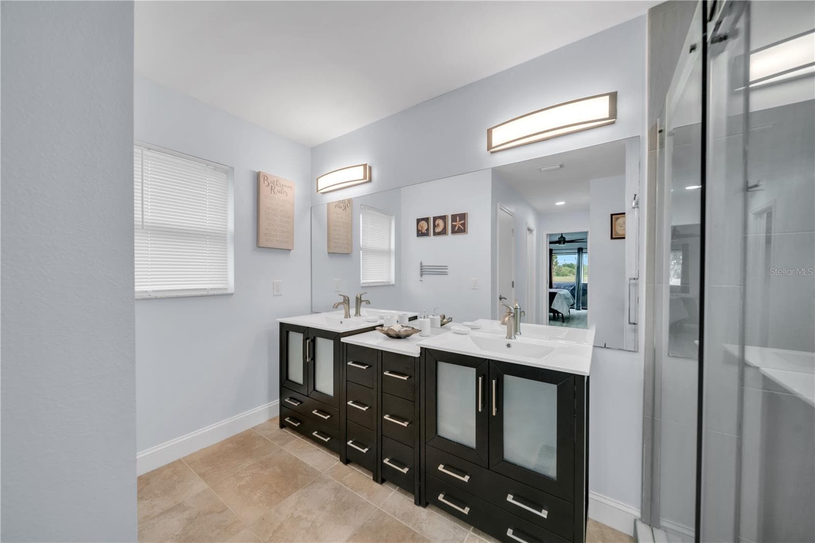 Single Family Residence at 299 ROTONDA CIR, ROTONDA WEST, photo 17 of 51