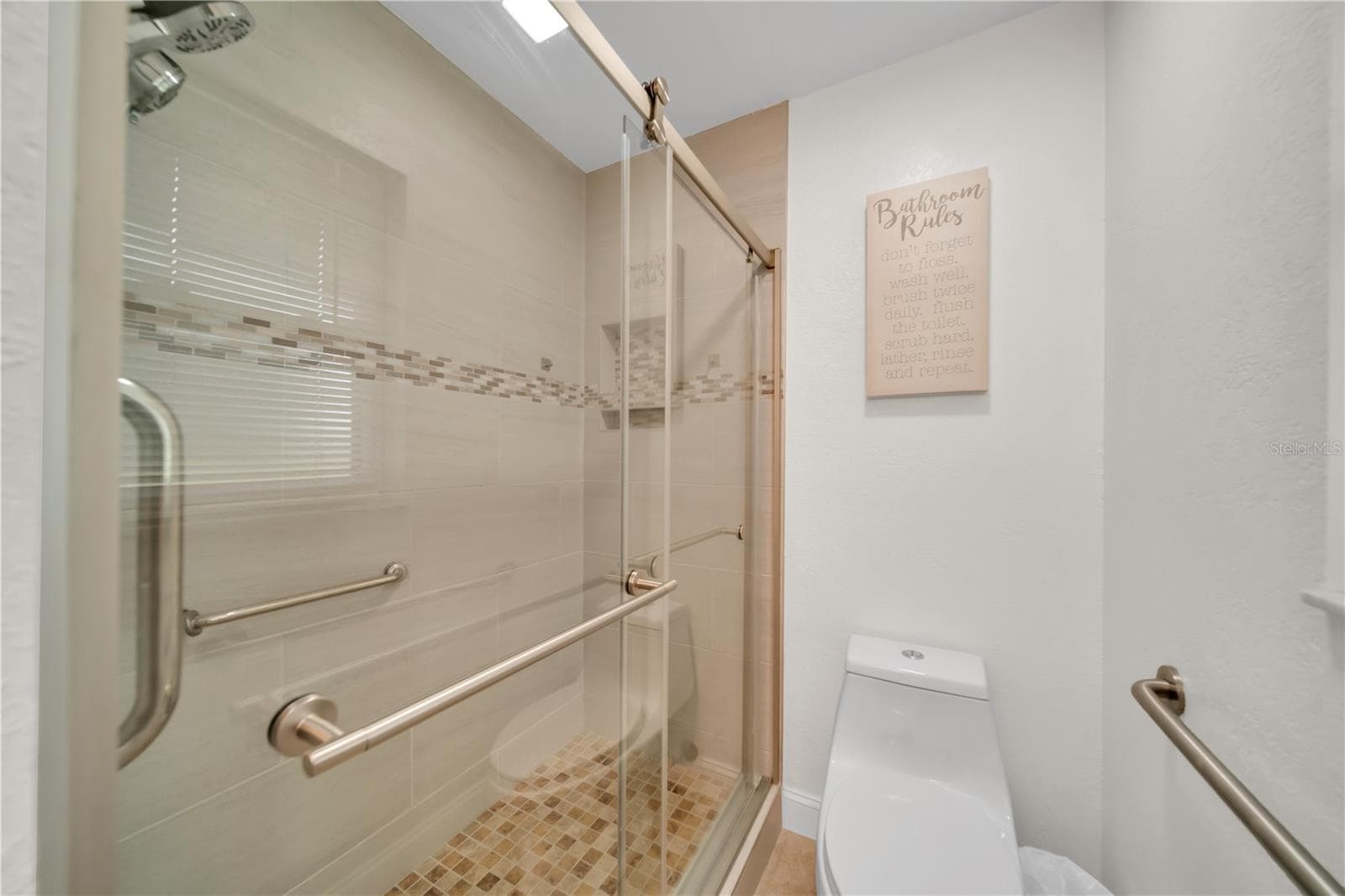 Single Family Residence at 299 ROTONDA CIR, ROTONDA WEST, photo 18 of 51