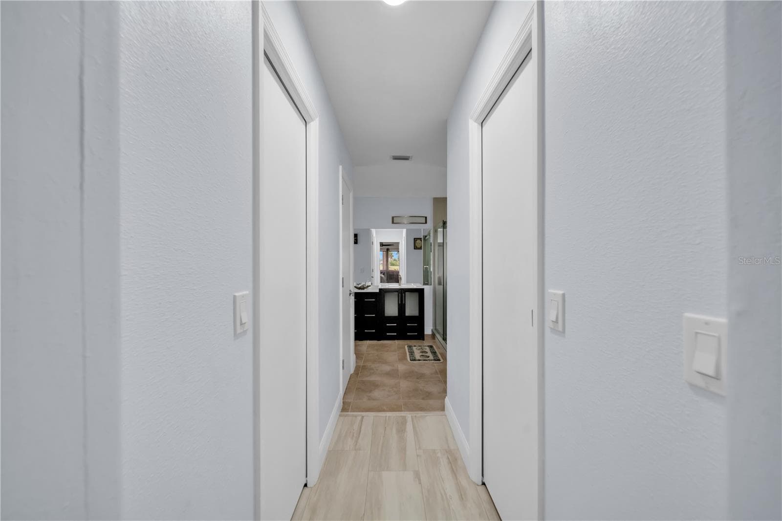Single Family Residence at 299 ROTONDA CIR, ROTONDA WEST, photo 21 of 51