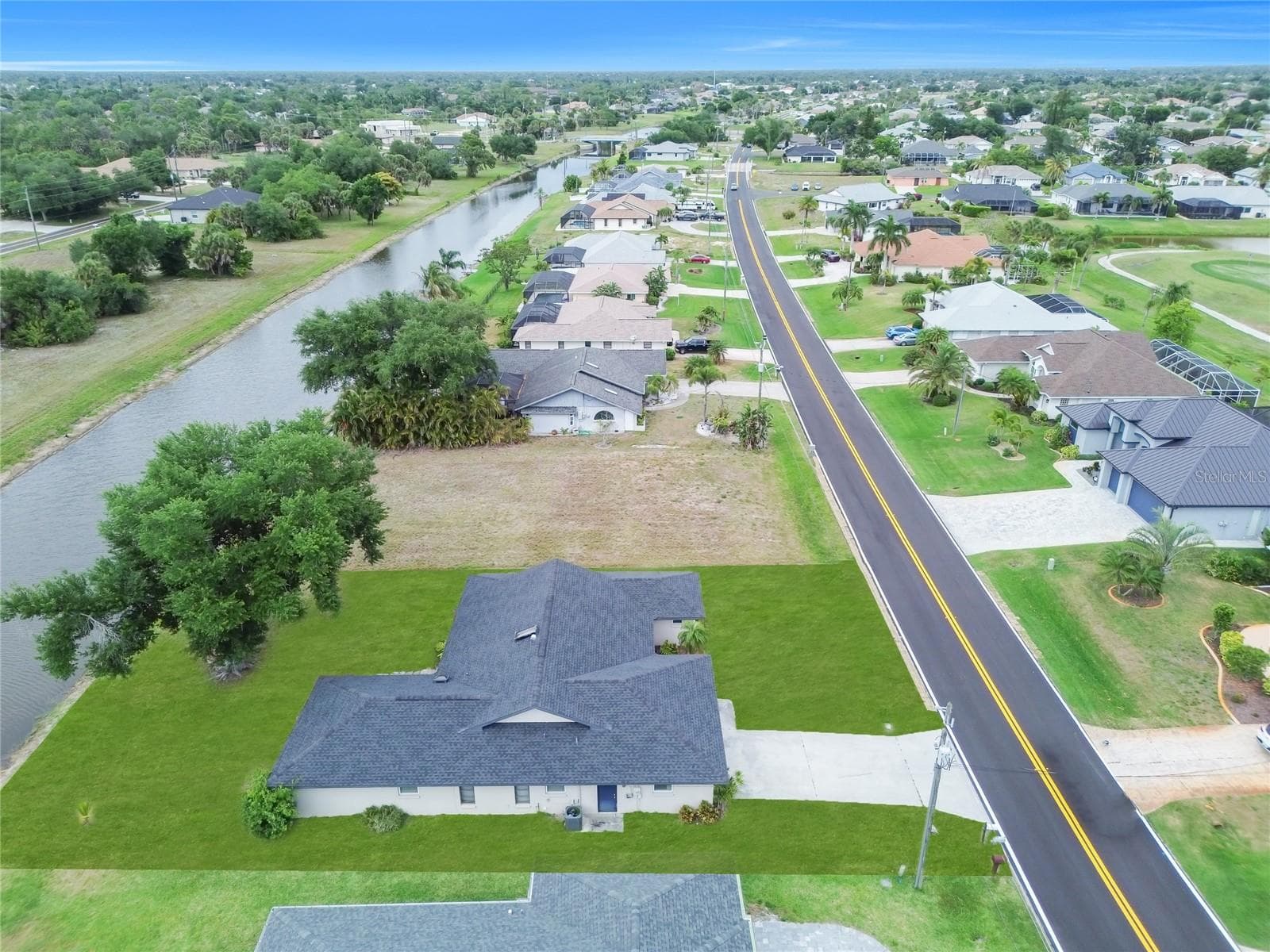 Single Family Residence at 299 ROTONDA CIR, ROTONDA WEST, photo 43 of 51