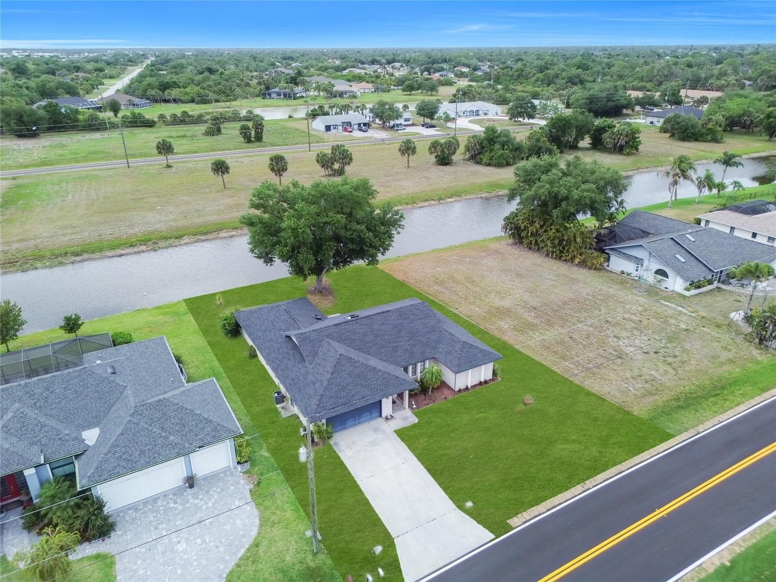 Single Family Residence at 299 ROTONDA CIR, ROTONDA WEST, photo 45 of 51