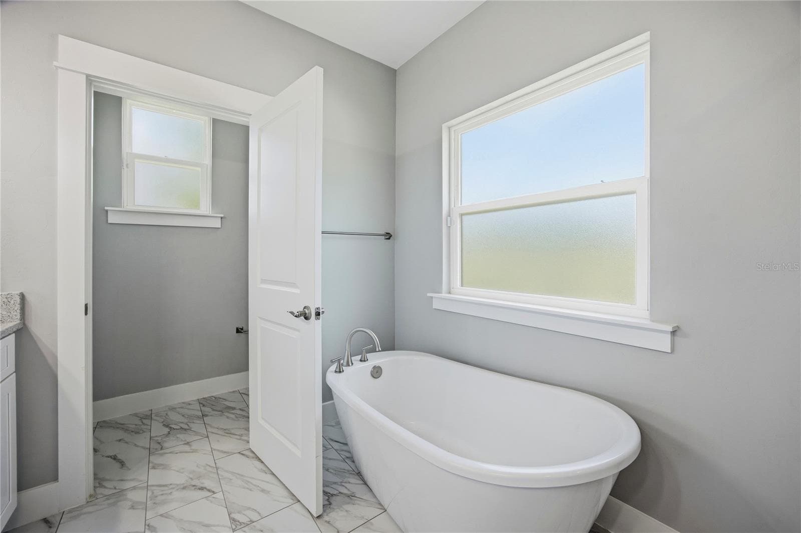 En-suite Primary Bathroom - 1146 SW MANDIBA DR, LAKE CITY