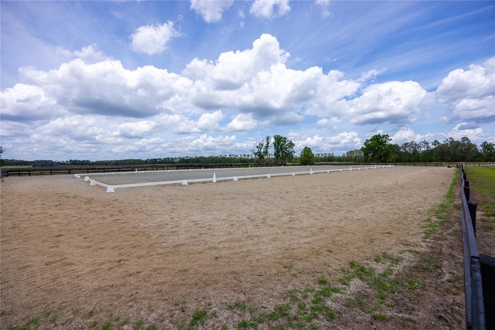 Equestrian Center arena - 1146 SW MANDIBA DR, LAKE CITY