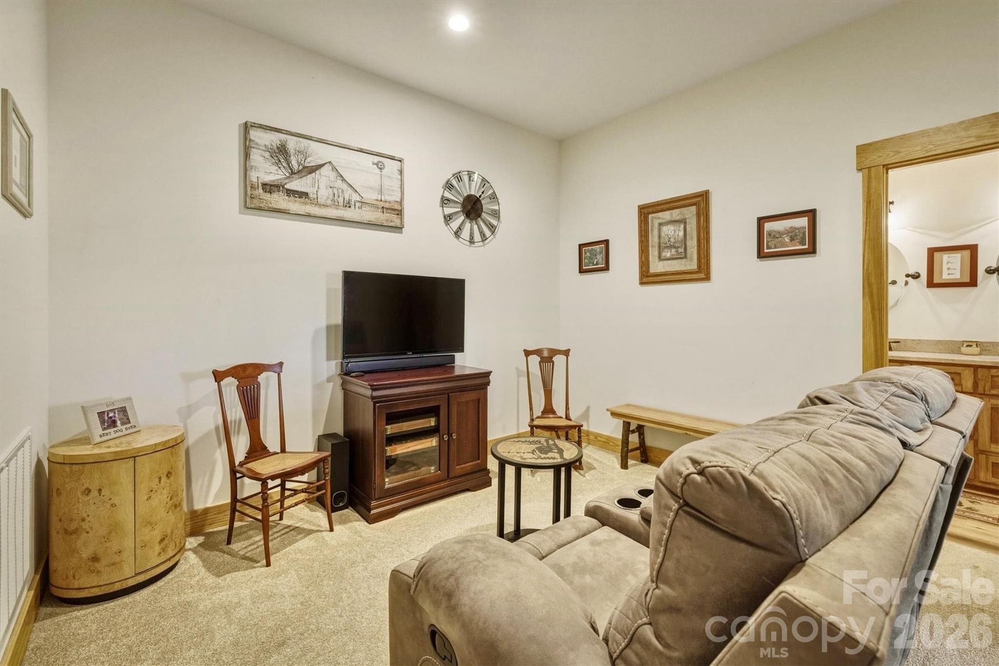 Single Family Residence at Lenoir, photo 22 of 48