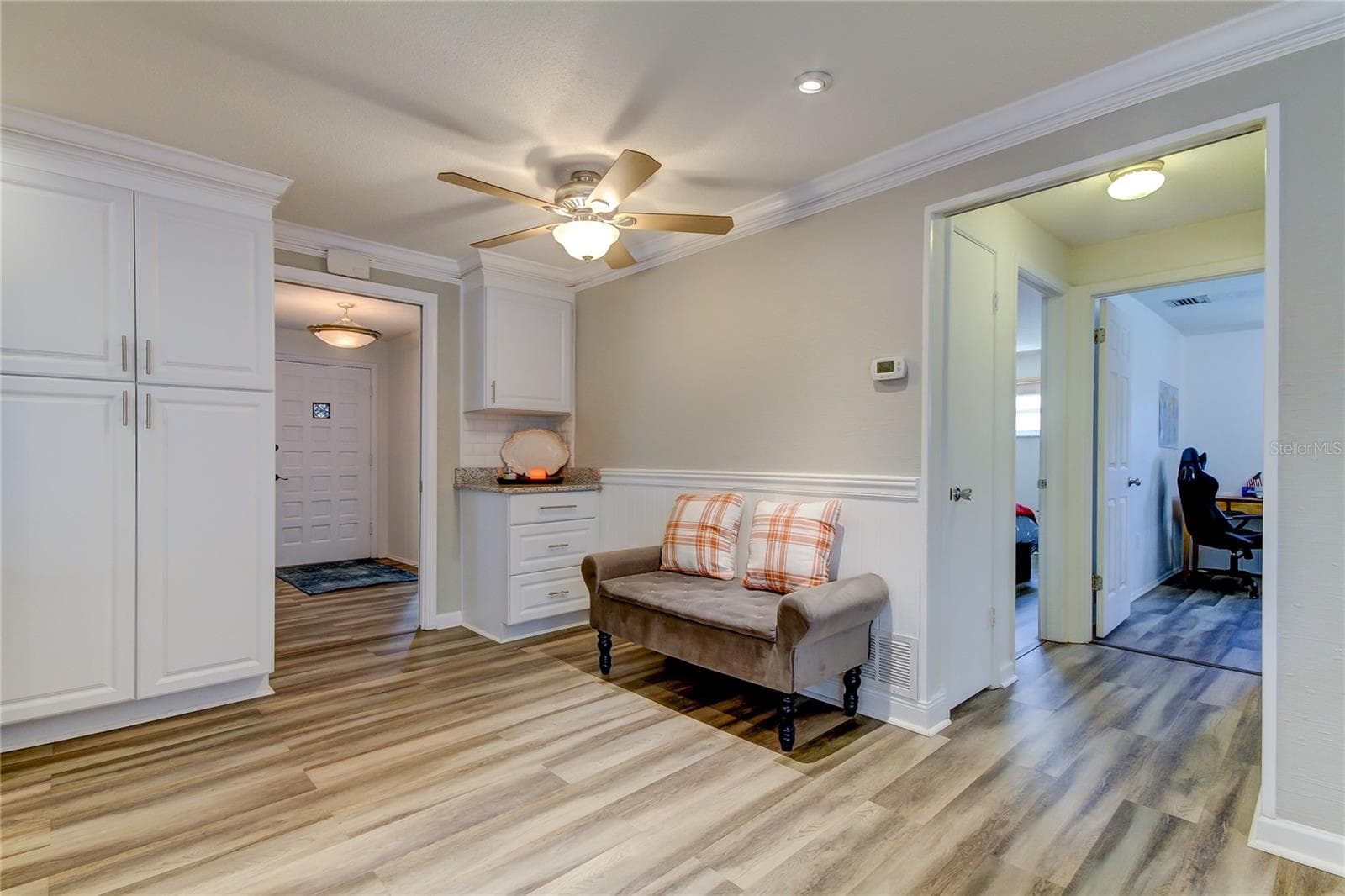 Photo prior to vacancy. - 1846 ELMHURST DR, CLEARWATER