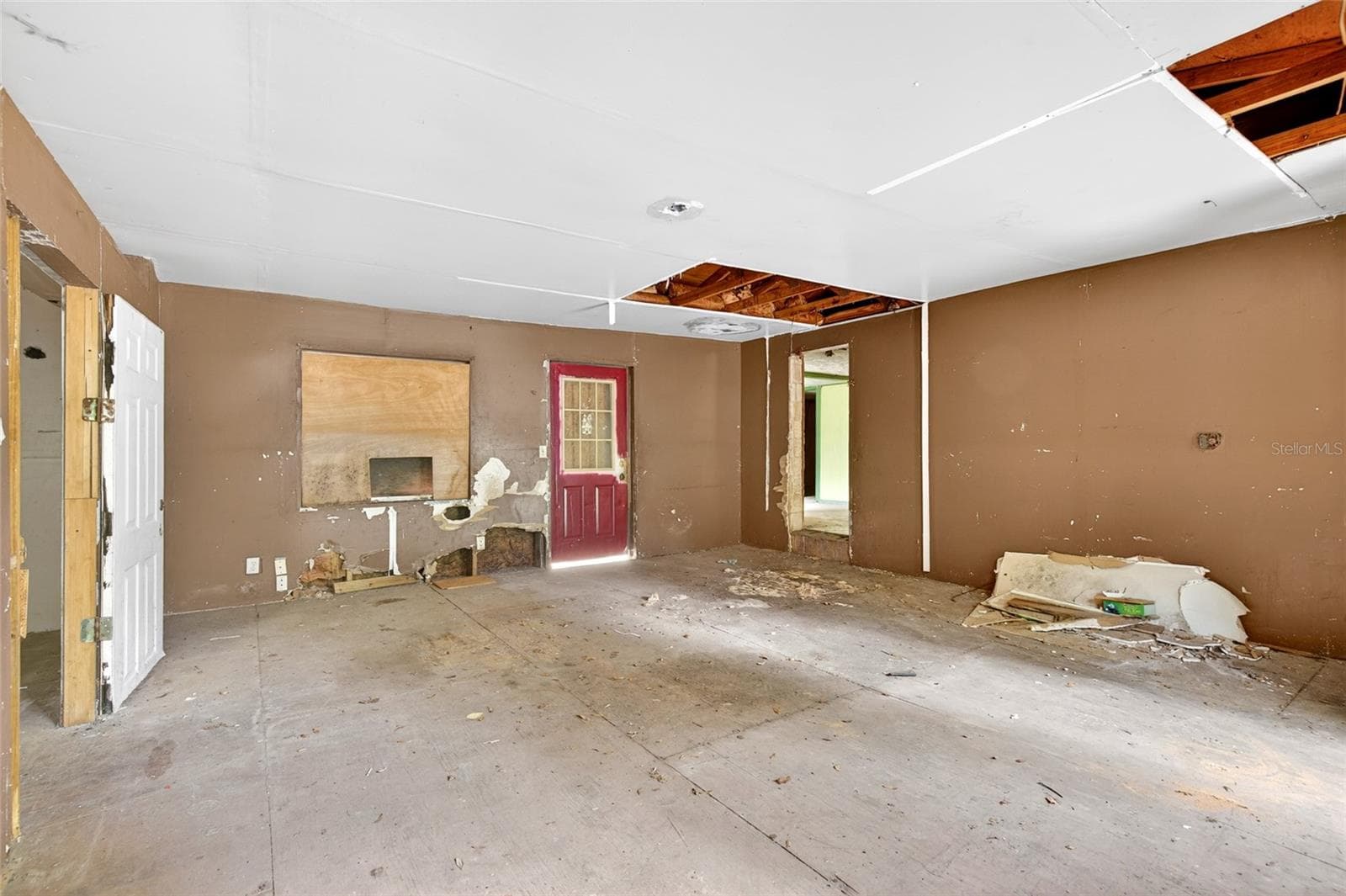 Single Family Residence at 15176 NE 154TH LN, FORT MC COY, photo 8 of 34