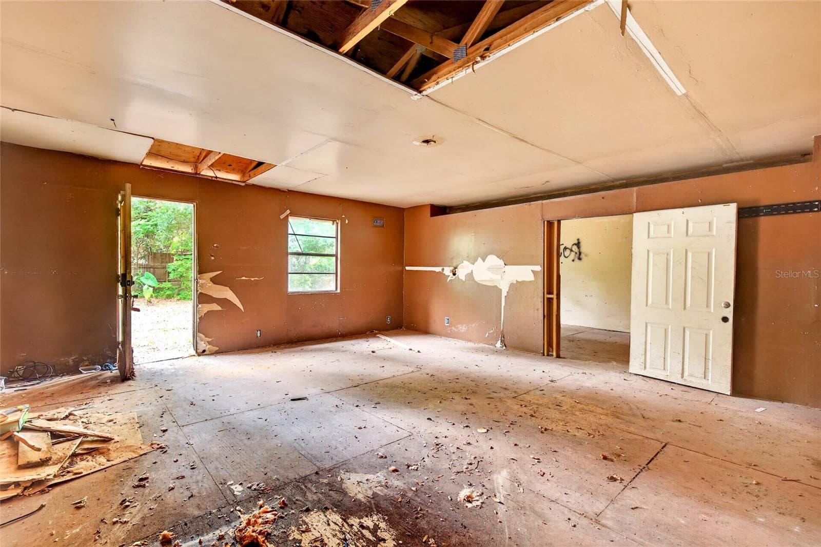 Single Family Residence at 15176 NE 154TH LN, FORT MC COY, photo 10 of 34