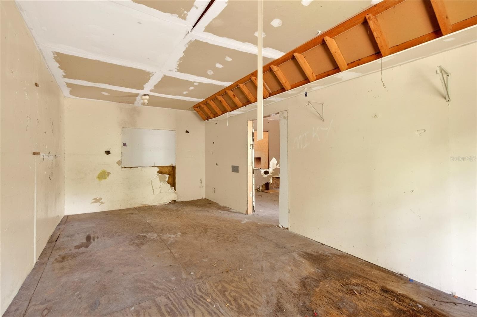 Single Family Residence at 15176 NE 154TH LN, FORT MC COY, photo 12 of 34