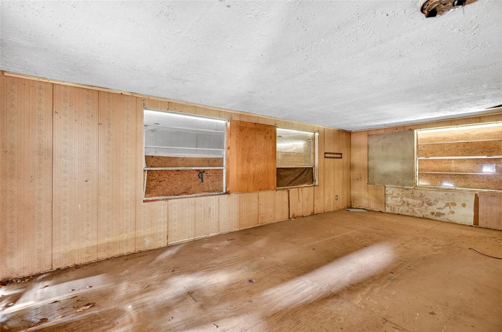 Single Family Residence at 15176 NE 154TH LN, FORT MC COY, photo 18 of 34