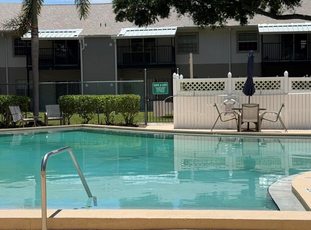 Gated pool area for residents and their guests. - 3815 N OAK DR #G71, TAMPA