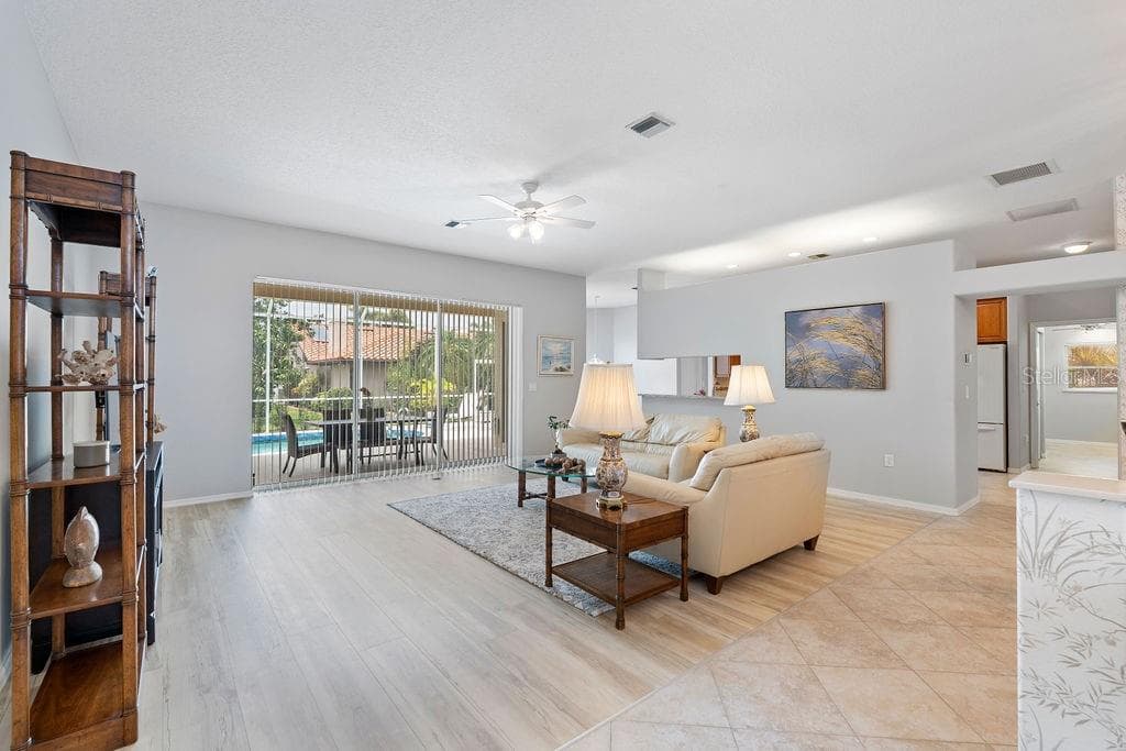 Single Family Residence at 1543 WATERFORD DR, VENICE, photo 9 of 63