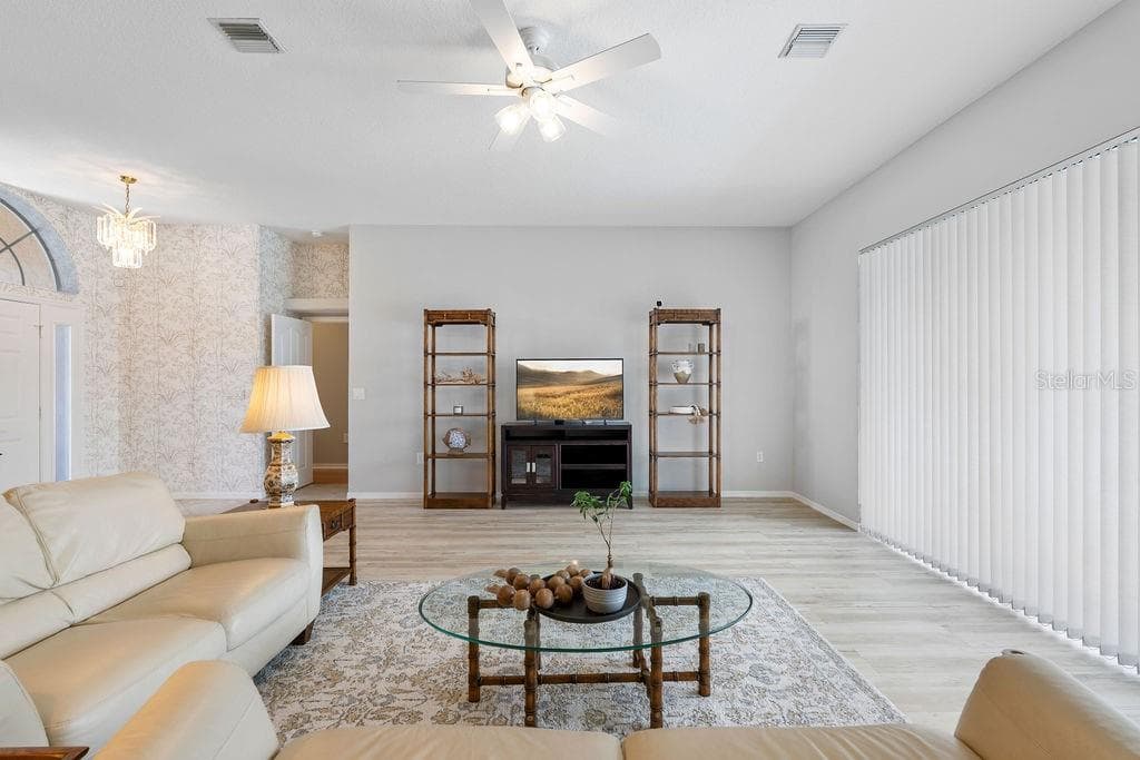 Single Family Residence at 1543 WATERFORD DR, VENICE, photo 12 of 63