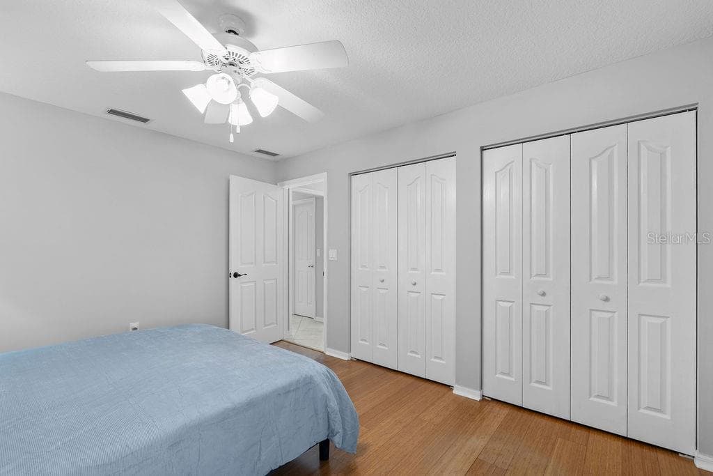 Single Family Residence at 1543 WATERFORD DR, VENICE, photo 32 of 63